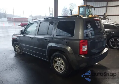 2016 Jeep Patriot Sport из США, поврежденный, VIN 1C4NJPBA4GD687729